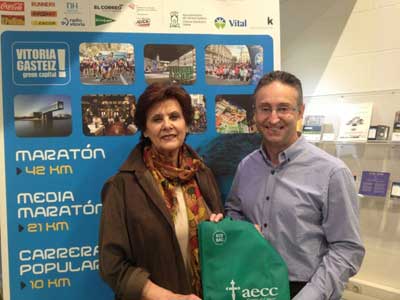 Firma Convenio aecc de Álava con el Maratón Martín Fiz