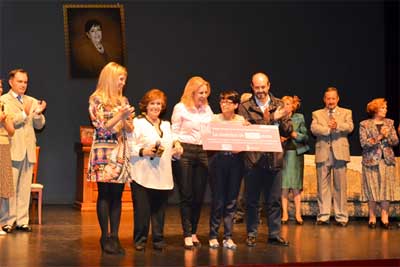 Representación teatral del grupo Ada Byron a beneficio de la aecc en Torrejón de Ardoz