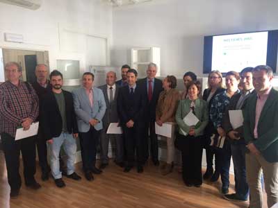 Alcaldes y concejales acompañan a la AECC en Alcalá en la puesta en marcha de la Unidad Integral AECC Corredor del Henares 