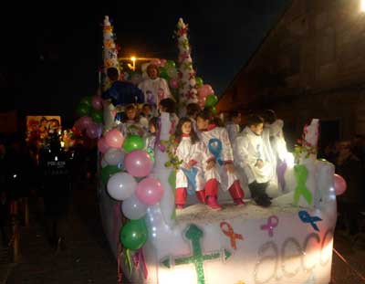 Carroza en la Cabalgata de Reyes en El Casar
