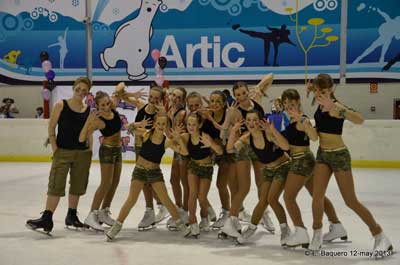 Exhibición de patinaje sobre hielo, en Artic, a beneficio de la aecc Navarra