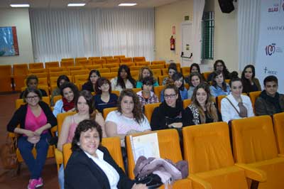 Alumnos de FP Técnicos Auxiliares de Enfermería Colegio Rafaela Ybarra
