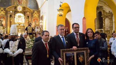 AECC Málaga distinguida con el título de “Hermano Mayor Honorario” 