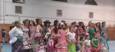 Desfile de moda flamenca solidario en Alalpardo 