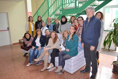 Concejales del Ayuntamiento y miembros de la AECC de Rivas-Vaciamadrid visitan la Residencia Oncológica