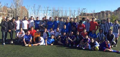 Un grupo de jóvenes de Vallecas y Alcorcón organiza un torneo de fútbol 7