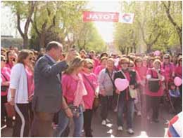 I Marcha de la Mujer a favor de la aecc en Valdemoro