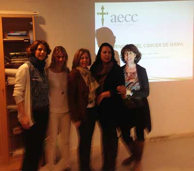 La nueva delegada de la AECC en Moralzarzal estrena su cargo organizando una conferencia sobre cáncer de mama