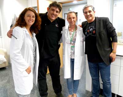 Magia para celebrar 1.er aniversario del del Voluntariado de la AECC en el Hospital Quirónsalud Madrid de Pozuelo