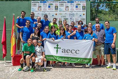 300 jugadores y más de 700 euros para la AECC en el Torneo de Fútbol 3 de San Lorenzo de El Escorial