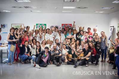 Desayuno y música en el séptimo aniversario del Voluntariado de la AECC en el Hospital Infanta Elena de Valdmeoro